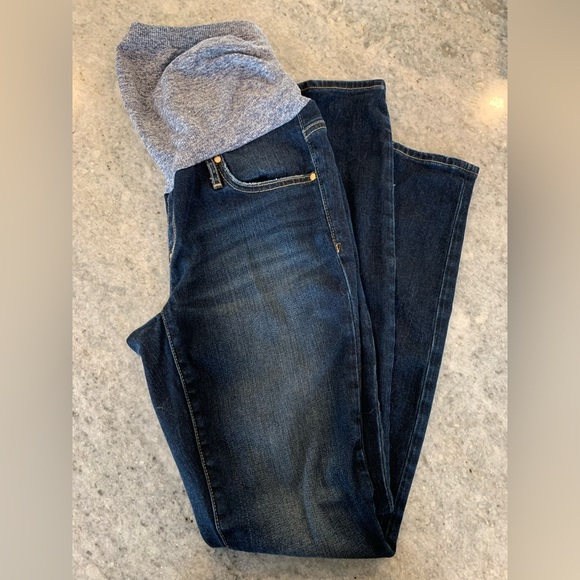 GAP True Skinny Maternity Jeans - Picture 1 of 2
